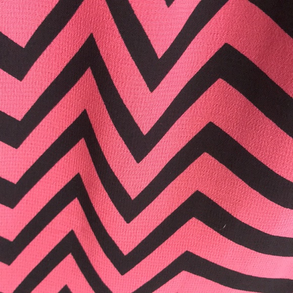 $10 flash sale (24 hr) Plus Size Chevron stripe Dress black pink sz 16 - Picture 6 of 6